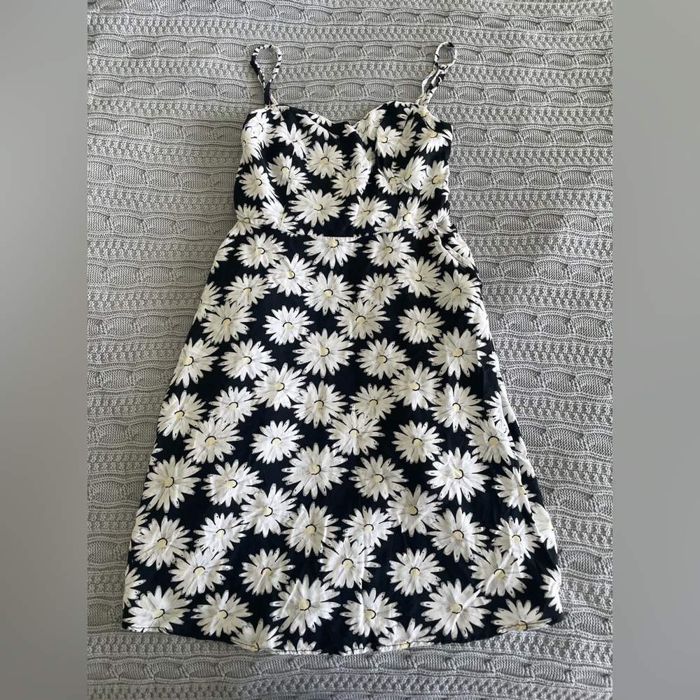 Sunflower sundress XS, with pockets!!! and triangle cutout at the back